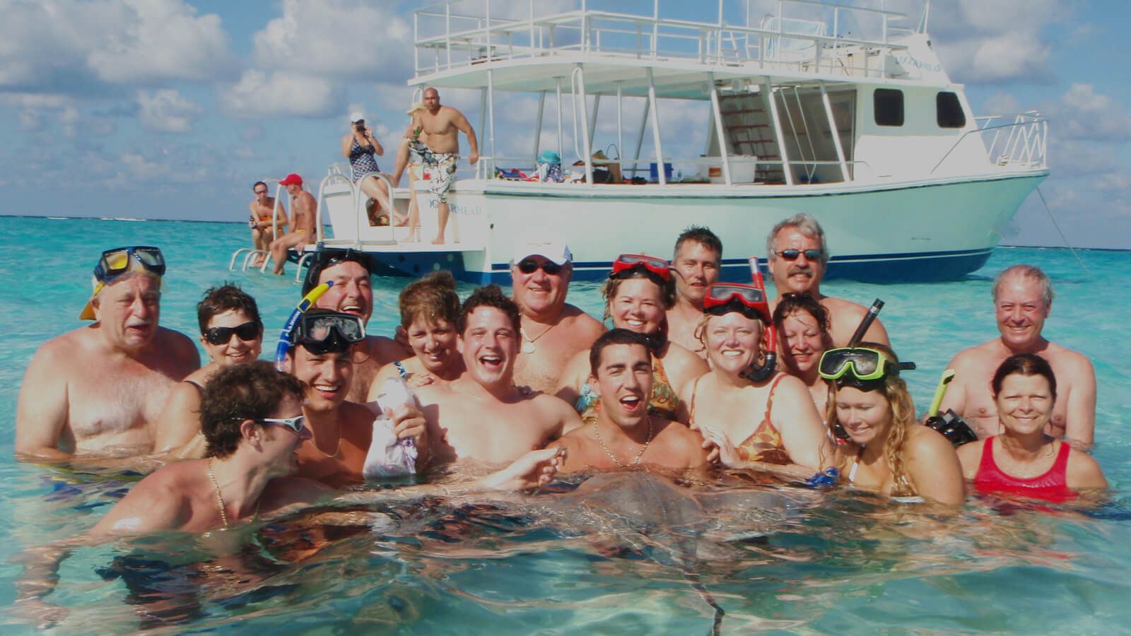 Tours Cayman Corporate Boat Rental